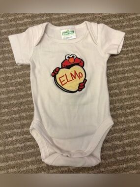 2010 Sesame Street Elmo White Bodysuit
